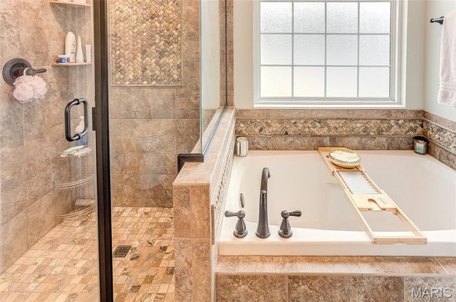 223 Ellington Court, Glen Carbon, IL 62034