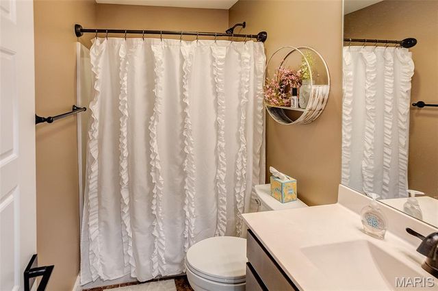 223 Ellington Court, Glen Carbon, IL 62034