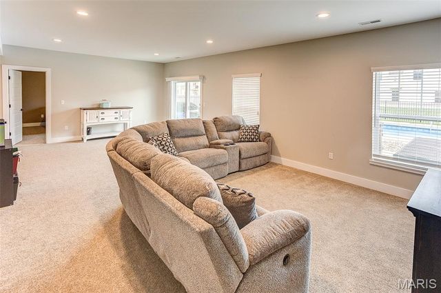 223 Ellington Court, Glen Carbon, IL 62034