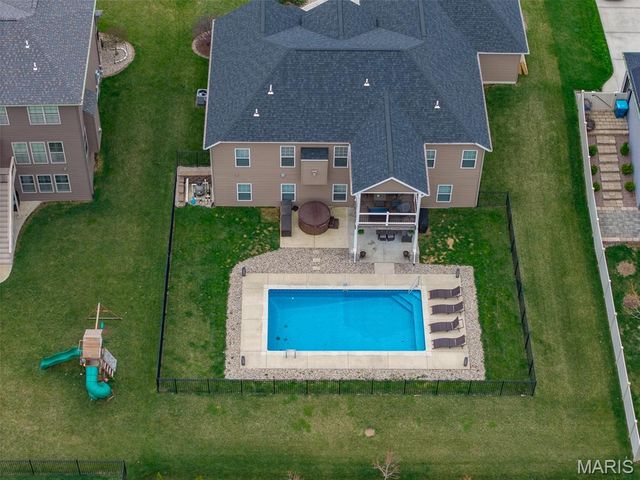 223 Ellington Court, Glen Carbon, IL 62034