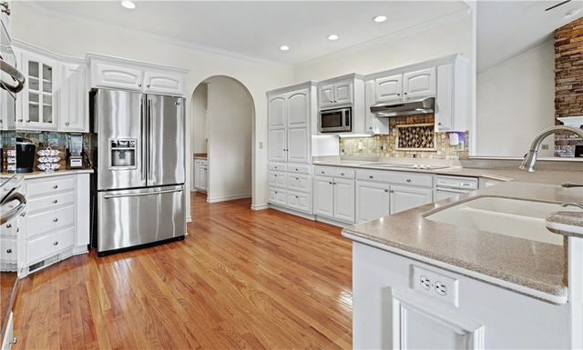40 Chelmsworth Drive, Bella Vista, AR 72715