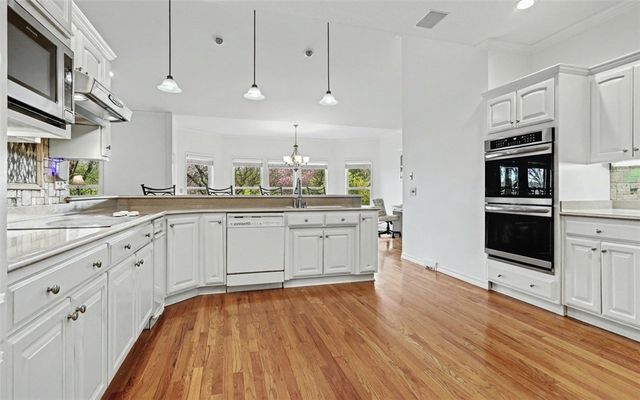 40 Chelmsworth Drive, Bella Vista, AR 72715