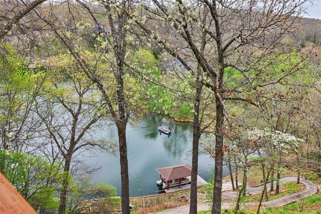 40 Chelmsworth Drive, Bella Vista, AR 72715