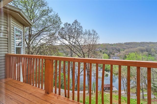 40 Chelmsworth Drive, Bella Vista, AR 72715