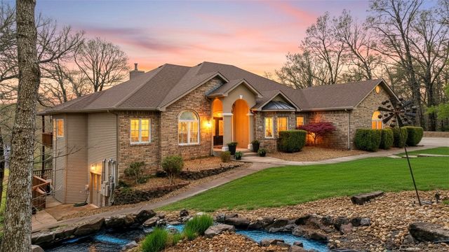 40 Chelmsworth Drive, Bella Vista, AR 72715