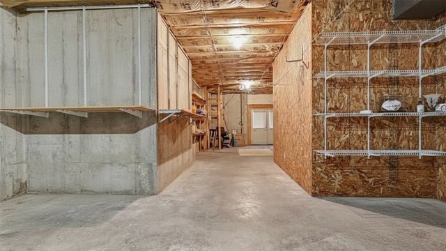 40 Chelmsworth Drive, Bella Vista, AR 72715