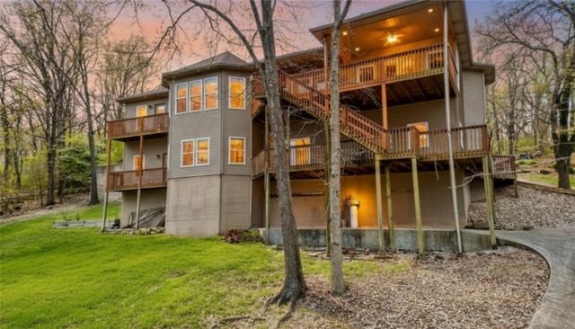 40 Chelmsworth Drive, Bella Vista, AR 72715