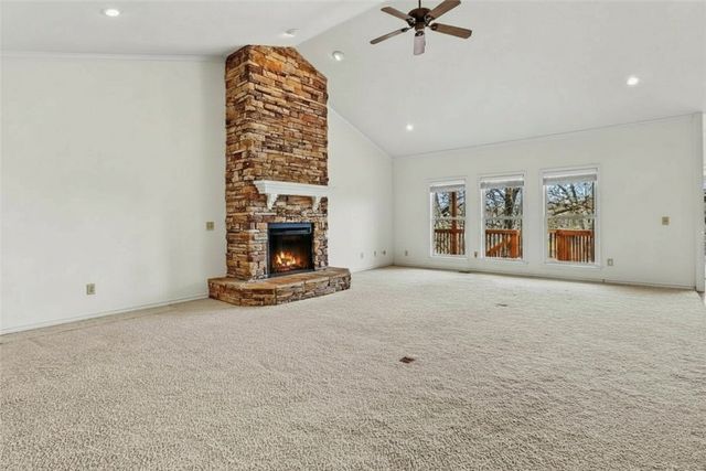 40 Chelmsworth Drive, Bella Vista, AR 72715