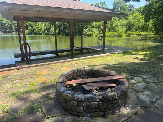 40 Chelmsworth Drive, Bella Vista, AR 72715
