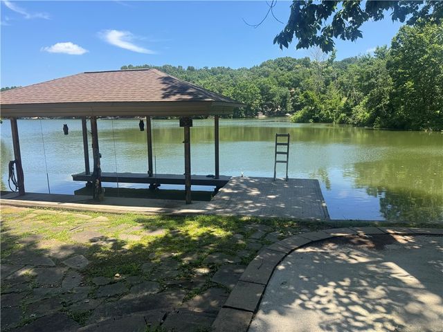 40 Chelmsworth Drive, Bella Vista, AR 72715