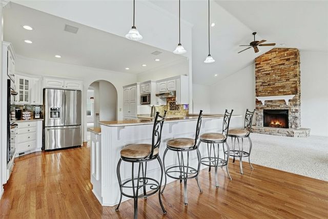 40 Chelmsworth Drive, Bella Vista, AR 72715