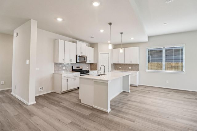 8214 Blackwell Cove Drive, Baytown, TX 77523