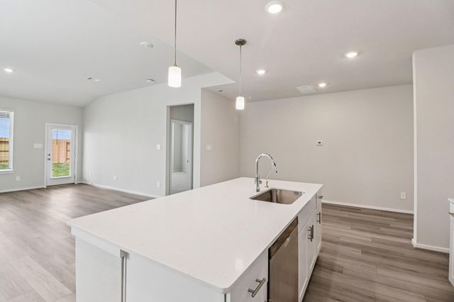 8214 Blackwell Cove Drive, Baytown, TX 77523