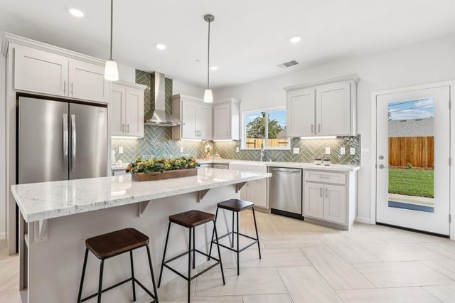 9128 Hensley Way, Elk Grove, CA 95758