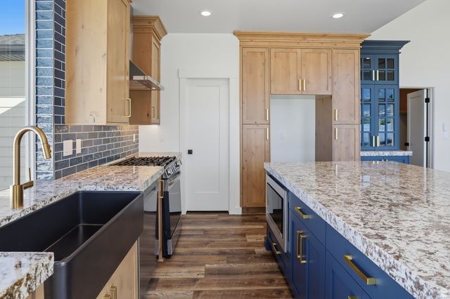 1213 W 3200 S, Perry, UT 84302