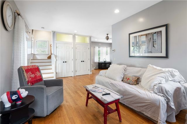 30 Loring Road, Bristol, RI 02809