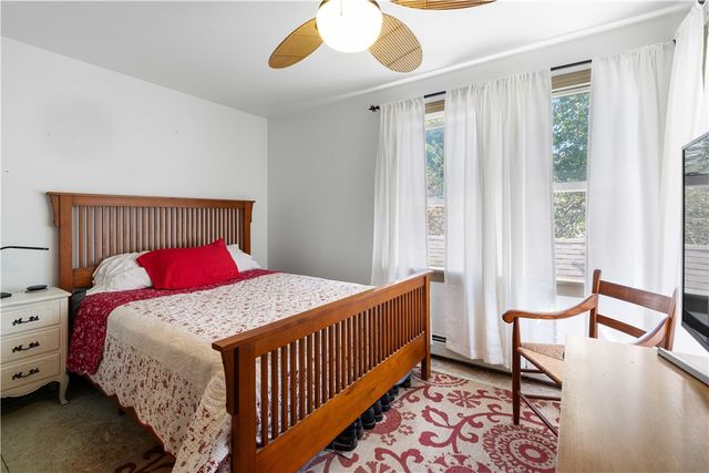 30 Loring Road, Bristol, RI 02809
