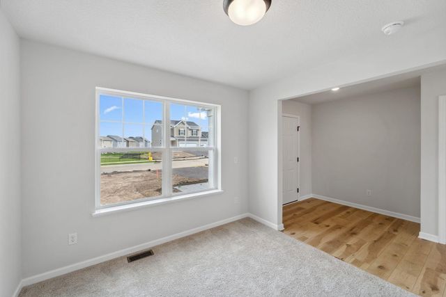 1069 Annagaire Curve, Rosemount, MN 55068