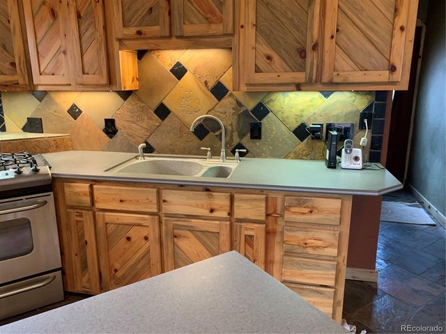 110 Wallace Drive, Florissant, CO 80816