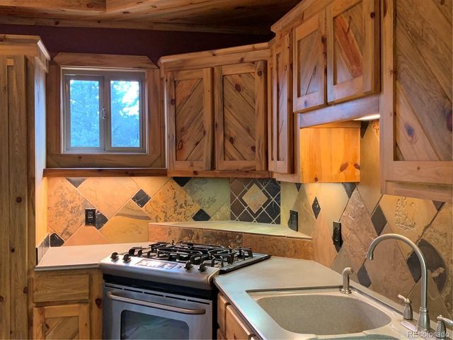 110 Wallace Drive, Florissant, CO 80816