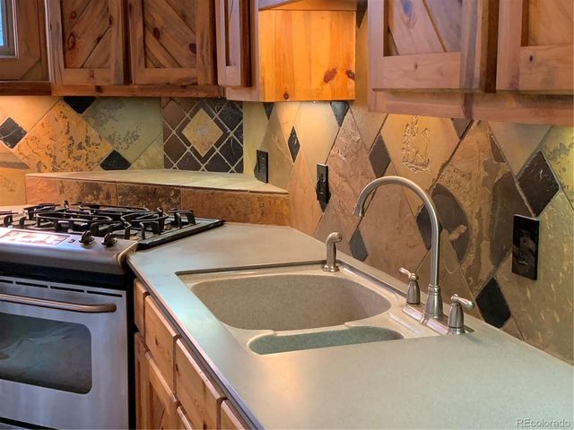 110 Wallace Drive, Florissant, CO 80816