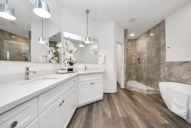 7504 Carver Road E, Houston, TX 77088