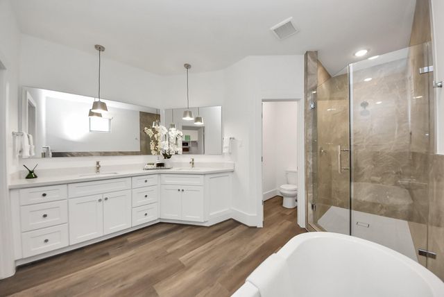 7504 Carver Road E, Houston, TX 77088