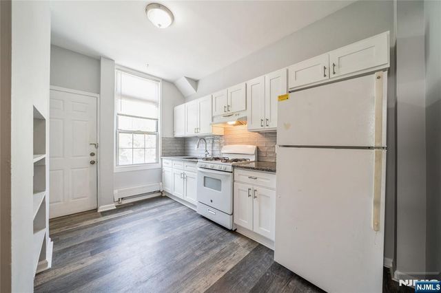 309 14th Street, Union City, NJ 07087