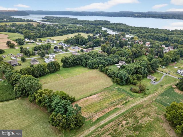 108 HEMPFIELD ST, Washington Boro, PA 17582