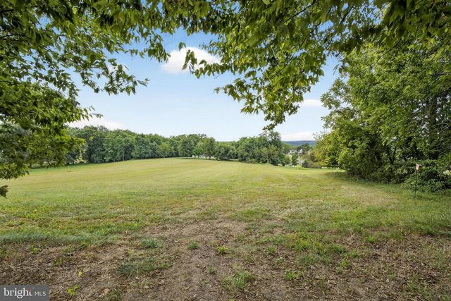 108 HEMPFIELD ST, Washington Boro, PA 17582