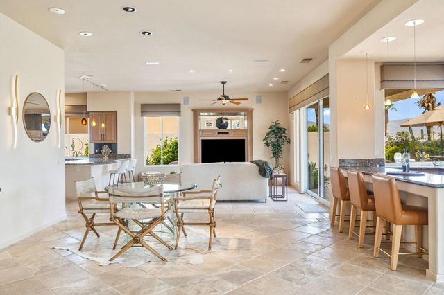 682 Elk Clover Circle, Palm Desert, CA 92211