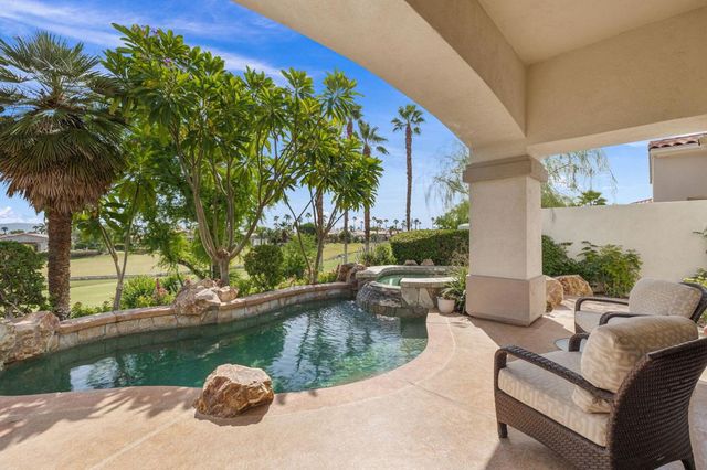 682 Elk Clover Circle, Palm Desert, CA 92211