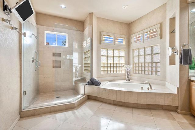 682 Elk Clover Circle, Palm Desert, CA 92211