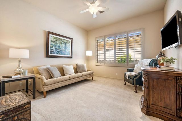 682 Elk Clover Circle, Palm Desert, CA 92211