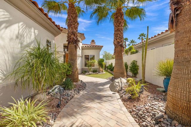 682 Elk Clover Circle, Palm Desert, CA 92211