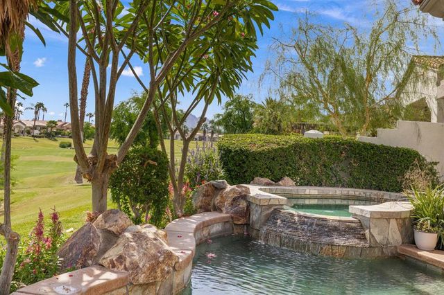 682 Elk Clover Circle, Palm Desert, CA 92211