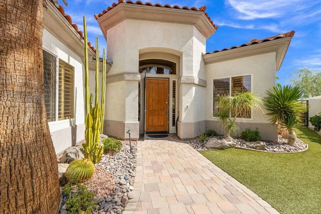 682 Elk Clover Circle, Palm Desert, CA 92211