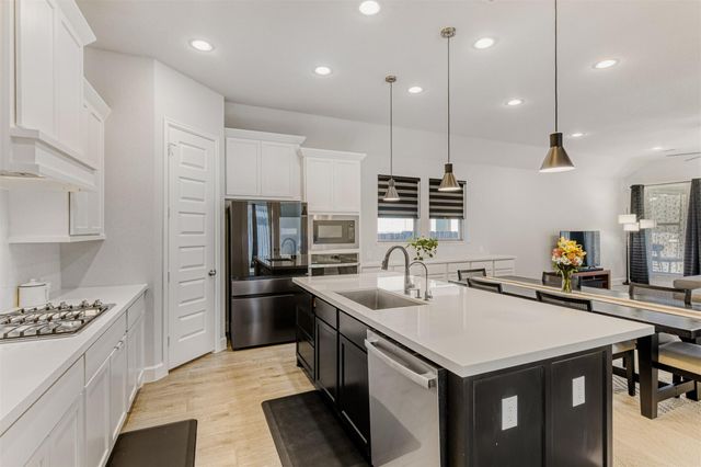 185 King Haakon Bay DR, Kyle, TX 78640