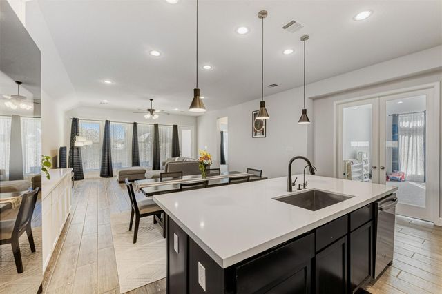 185 King Haakon Bay DR, Kyle, TX 78640