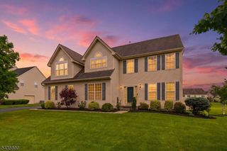 14 Rue Cezanne, Franklin Twp., NJ 08873