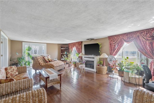 19 Whig Hill Road, West Monroe, NY 13167