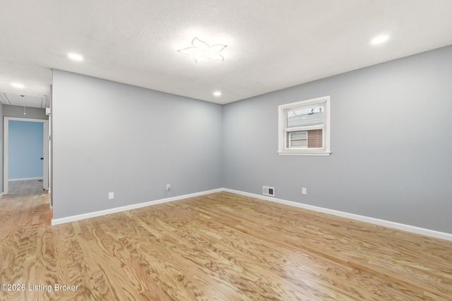 4538 Old Hazelwood Ave, Louisville, KY 40214