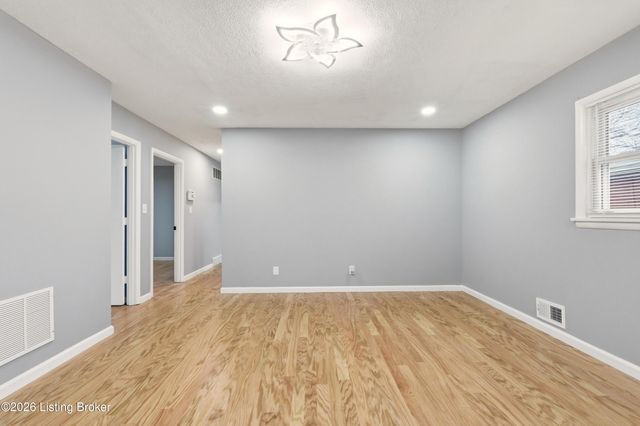 4538 Old Hazelwood Ave, Louisville, KY 40214