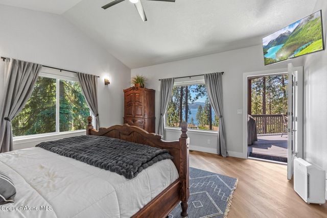 3124 S Lochurst Ln, Coeur D'alene, ID 83814
