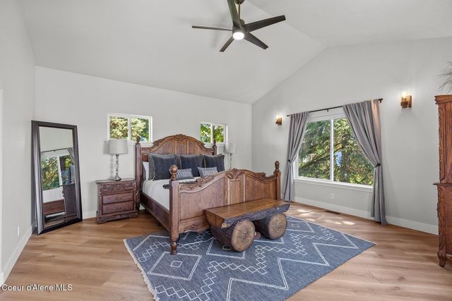 3124 S Lochurst Ln, Coeur D'alene, ID 83814