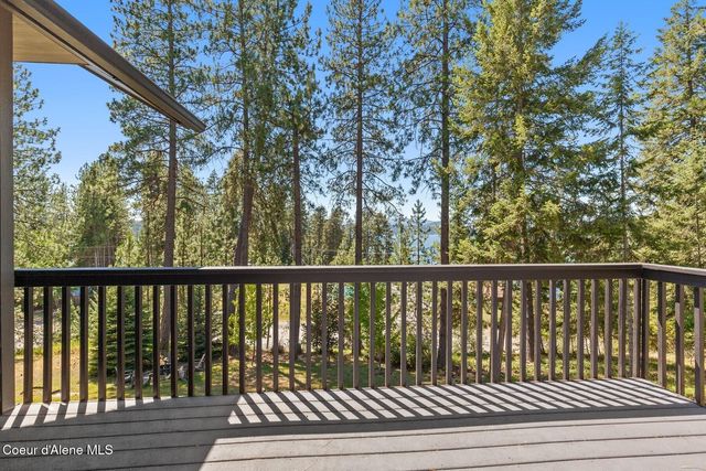 3124 S Lochurst Ln, Coeur D'alene, ID 83814