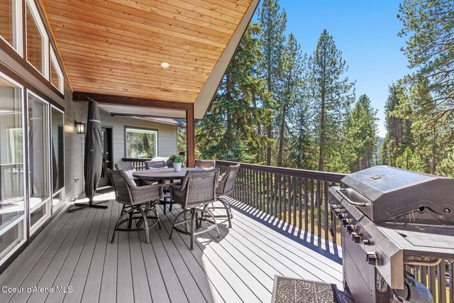 3124 S Lochurst Ln, Coeur D'alene, ID 83814
