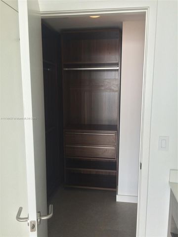 460 NE 28th St 2503, Miami, FL 33137