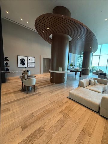 460 NE 28th St 2503, Miami, FL 33137