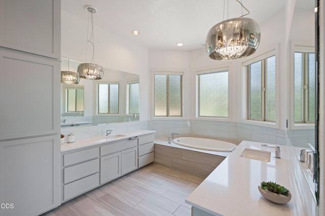 1359 NW Remarkable Drive, Bend, OR 97703